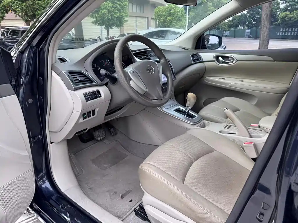 NISSAN SYLPHY 2014