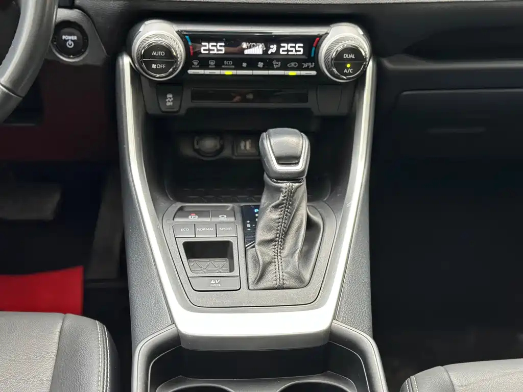 TOYOTA WILDLANDER 2024