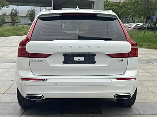 VOLVO XC60  2021 YEAR T5 4WD  SPORT 2021