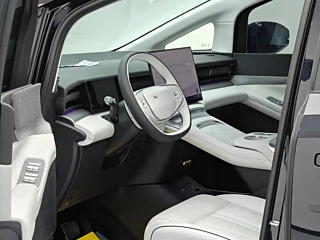 XPENG MOTORS X9  2024 YEAR 610 RANGE PRO 2024