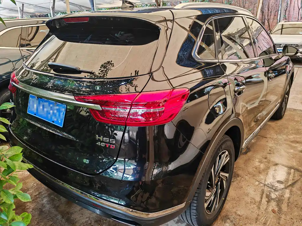 HONGQI HS5 2022