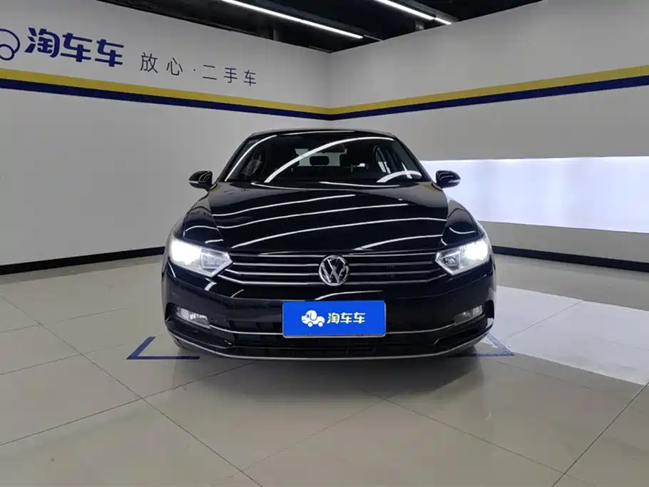 VOLKSWAGEN MAGOTAN 2018