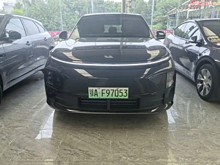 Заказать LI AUTO L6