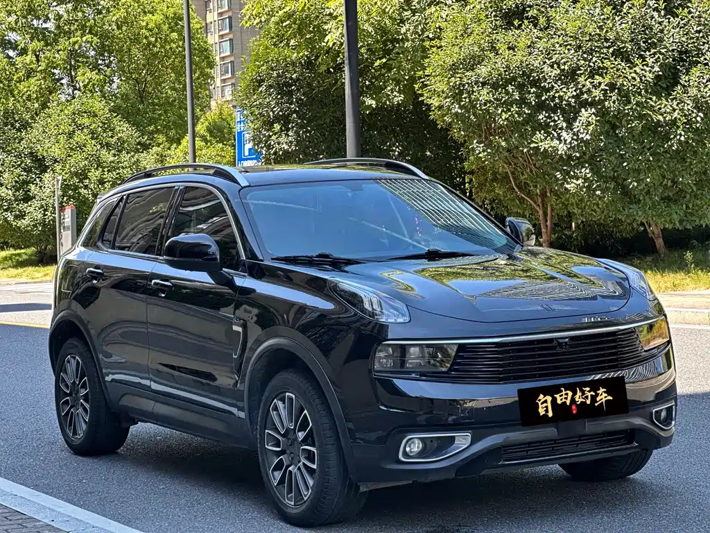 LYNK&CO 01 2020
