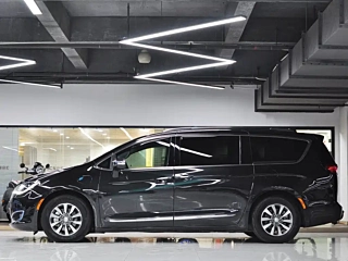 CHRYSLER BIG 捷龙PHEV IMPO 2025