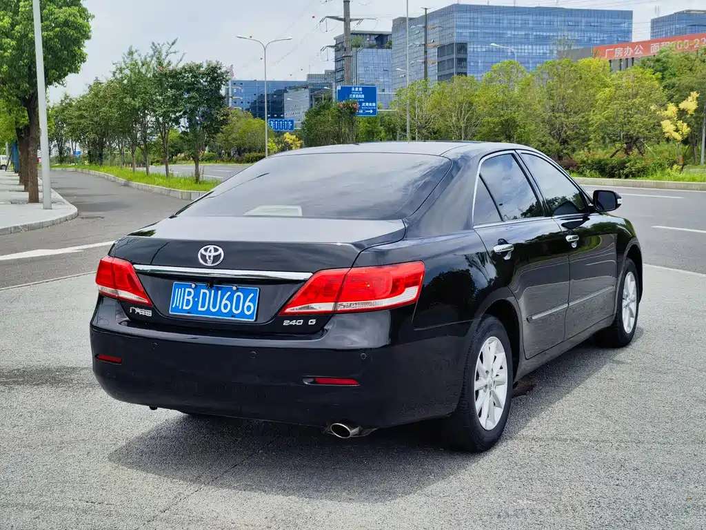 TOYOTA CAMRY 2011