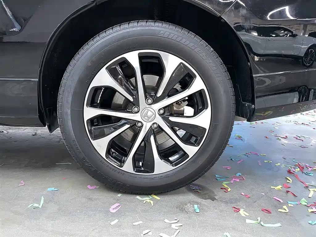 HONDA AVANCIER 2017