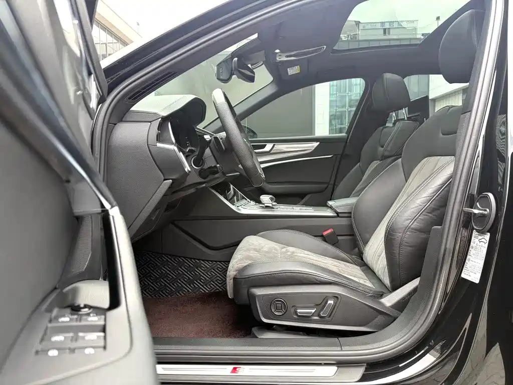 AUDI A6L 2021