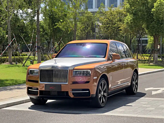 ROLLS ROYCE CULLINAN  2018 YEAR  SEATS EDITION 2018