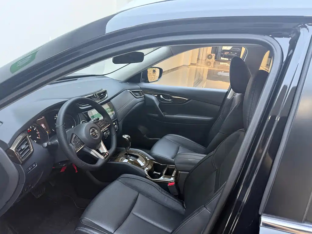 NISSAN X-TRAIL 2021