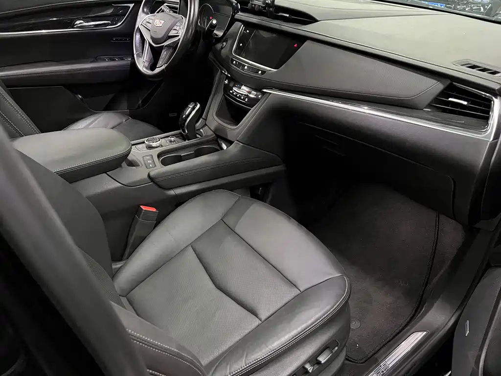 CADILLAC XT5 2020