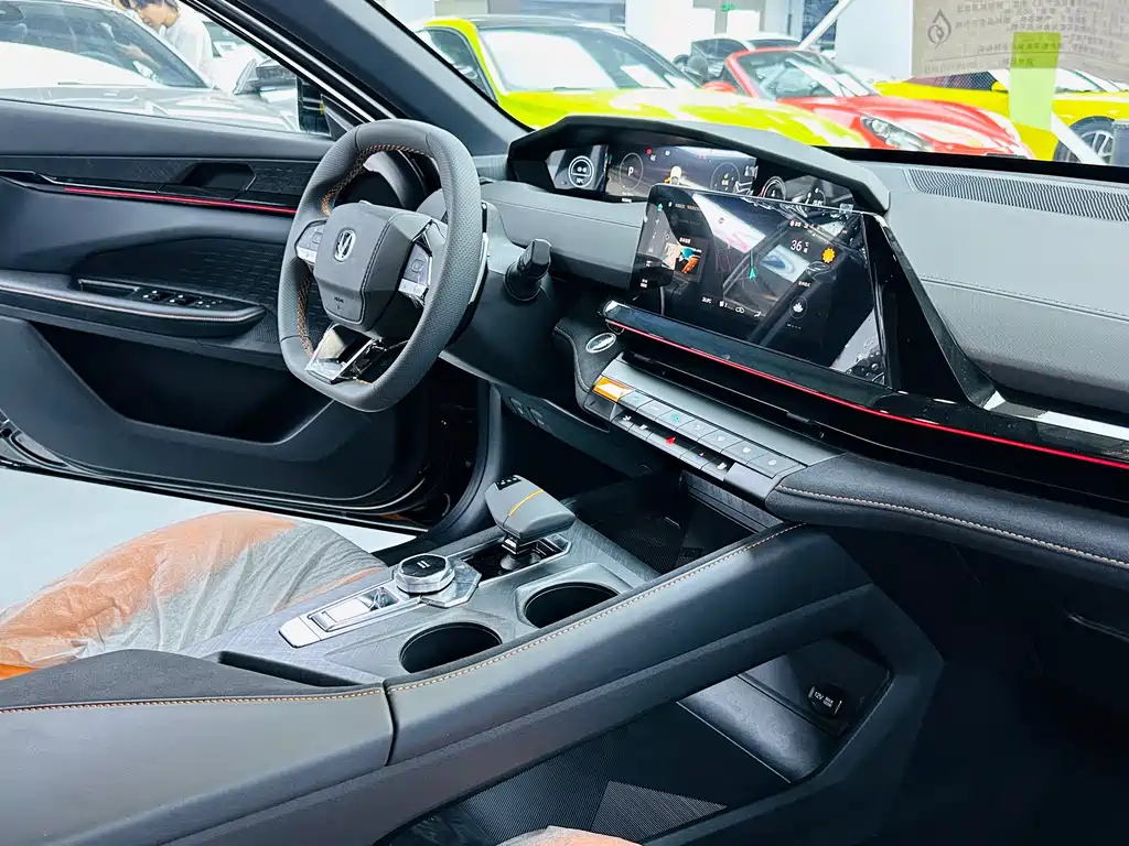 CHANGAN UNI-V 2025