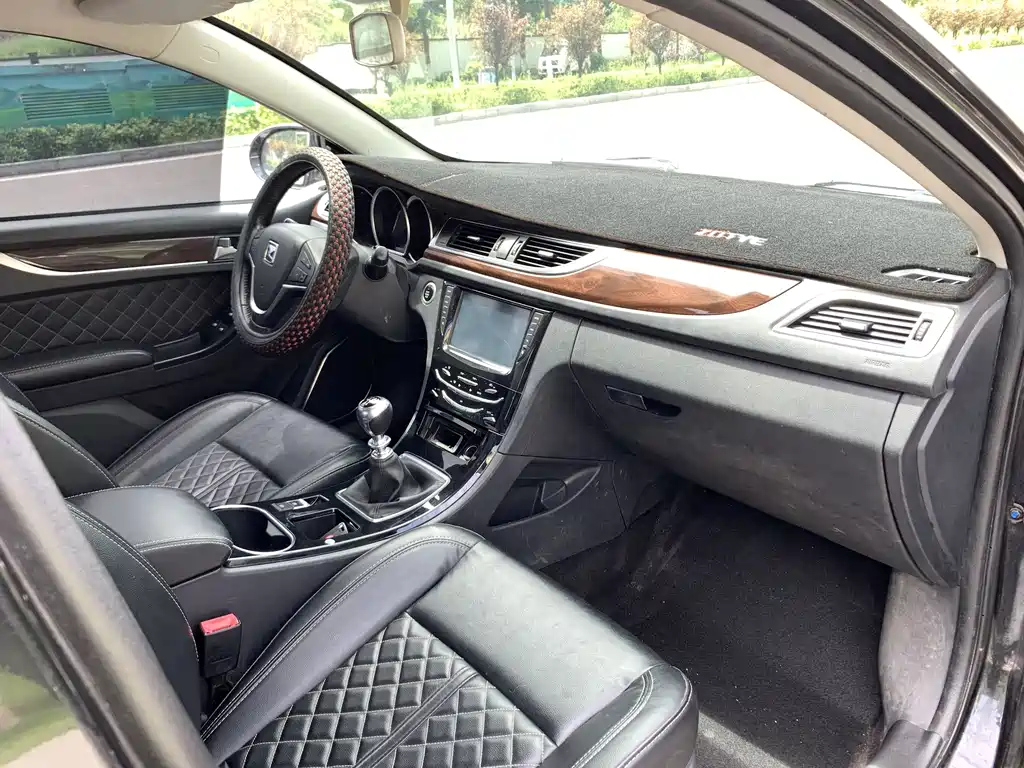 ZOTYE Z500 2015