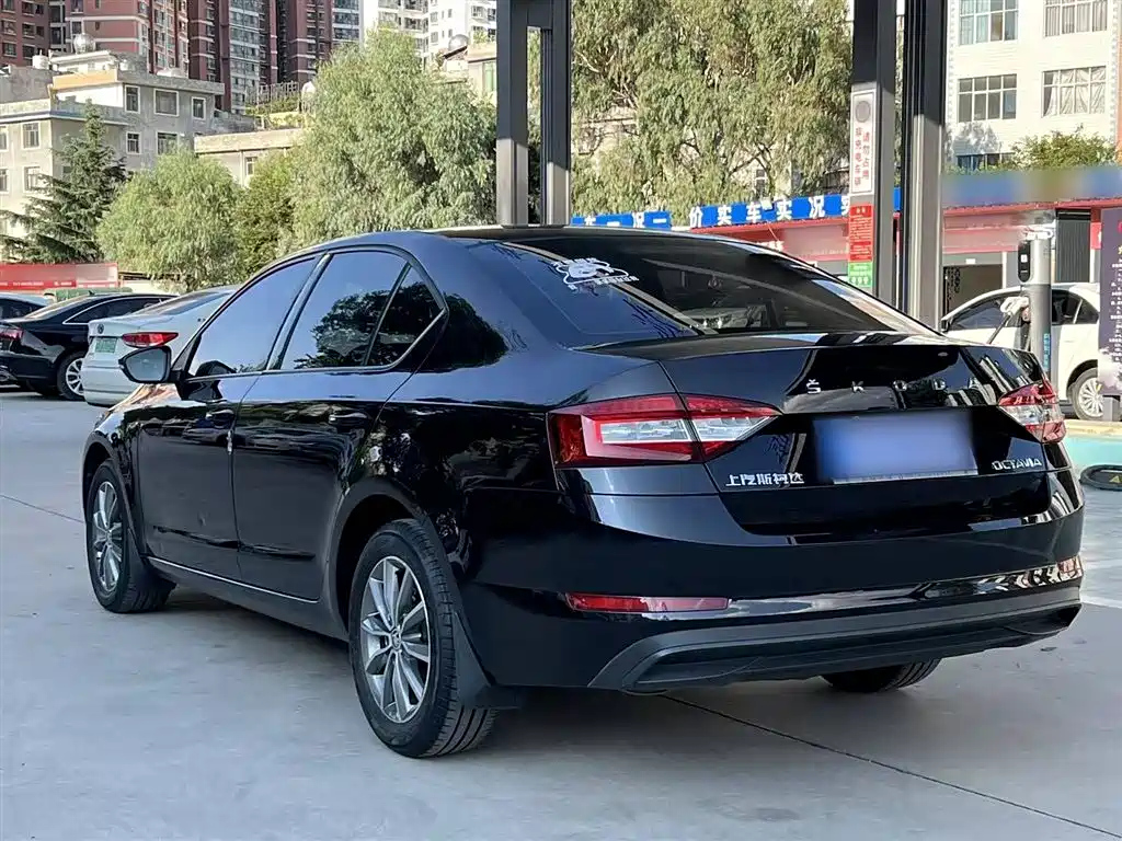 SKODA OCTAVIA 2020