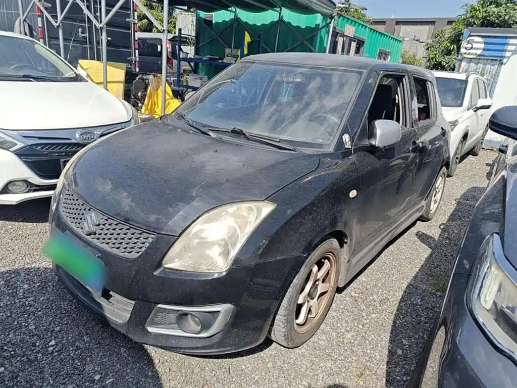 SUZUKI SWIFT 2014