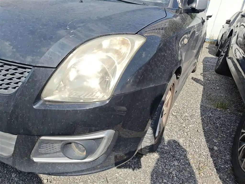 SUZUKI SWIFT 2014