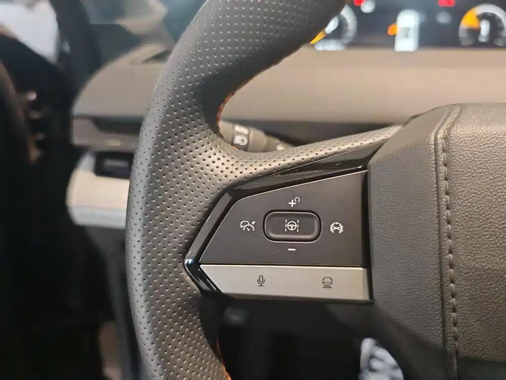 CHANGAN UNI-V SMART IDD 2024