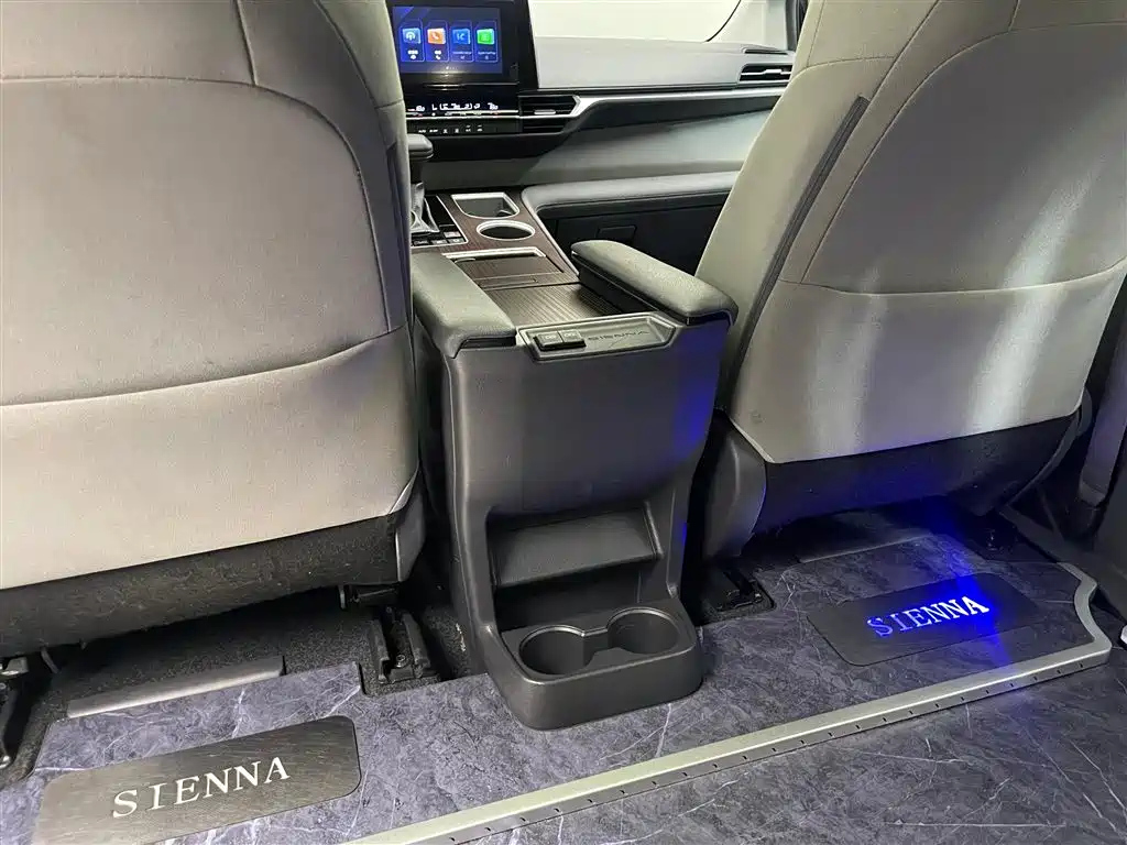 TOYOTA SIENNA SIENNA 2023