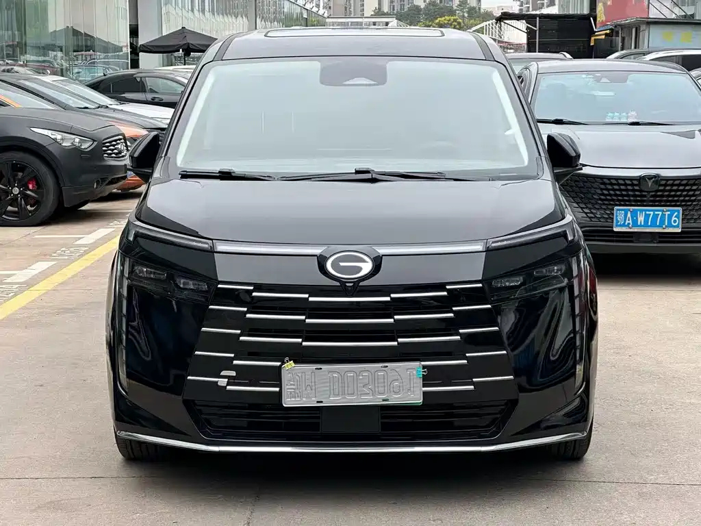 TRUMPCHI E8 NEW ENERGY 2024