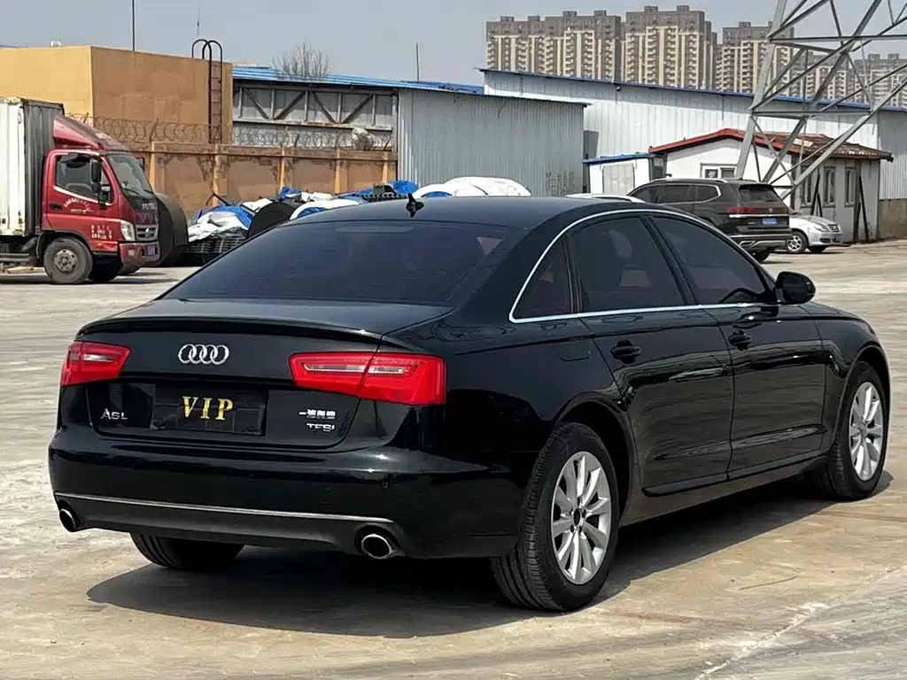 AUDI A6L 2015
