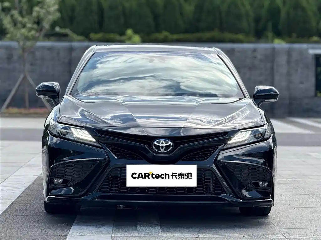 TOYOTA CAMRY 2021