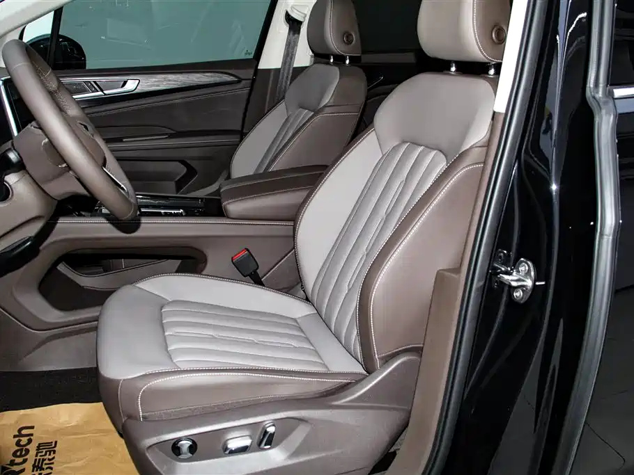 VOLKSWAGEN VILORAN 2025