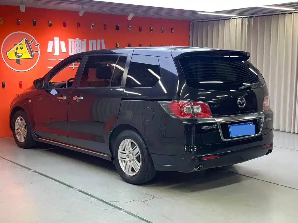 MAZDA 8 2011