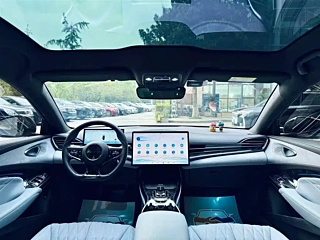 BYD SEAL  2022 YEAR 550KM STANDARD RANGE  EDITION PREMIUM 2022