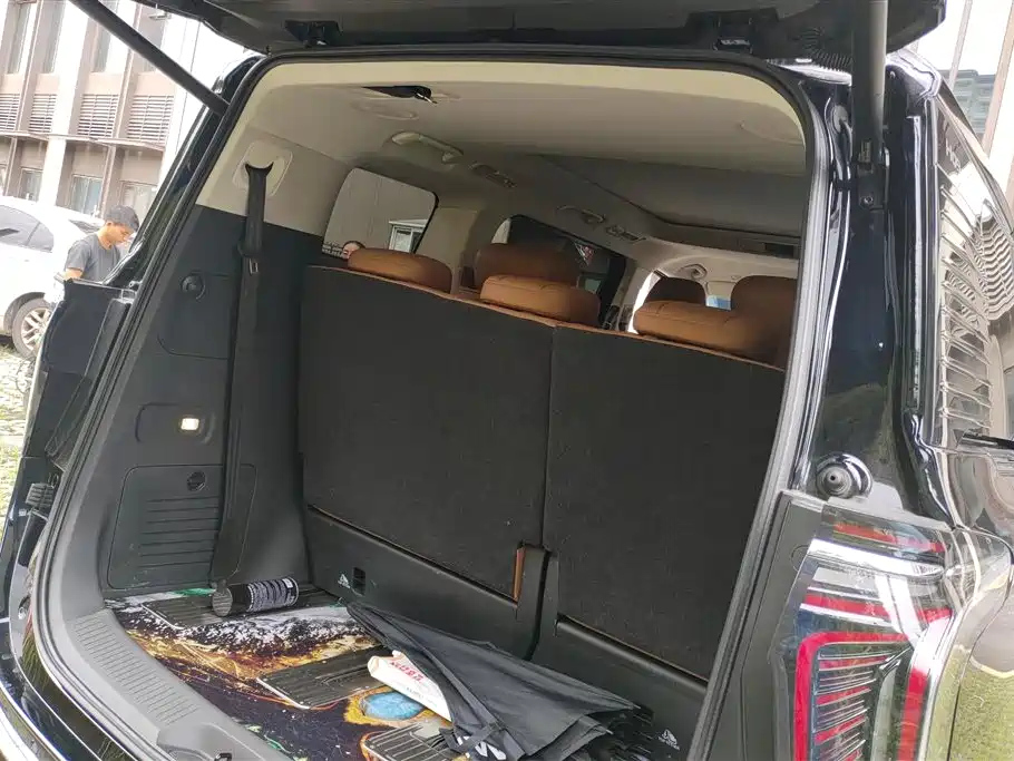 HONGQI HQ9 2023