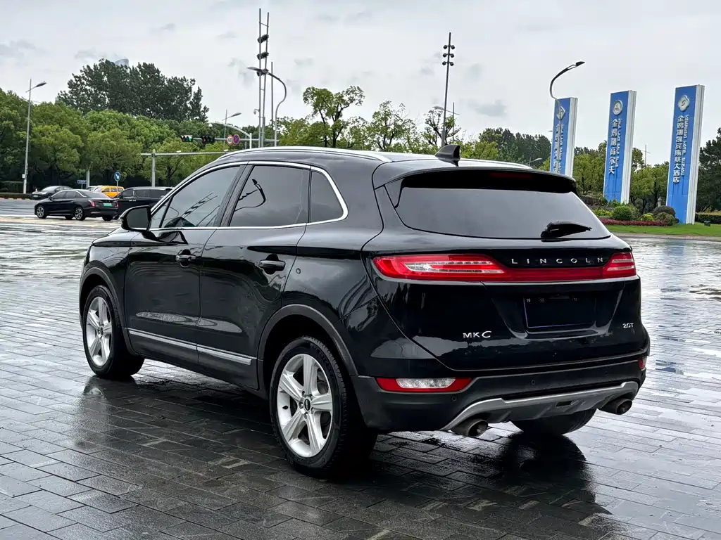 LINCOLN MKC 2017