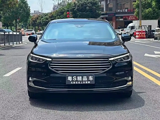 FORD TAURUS 2019
