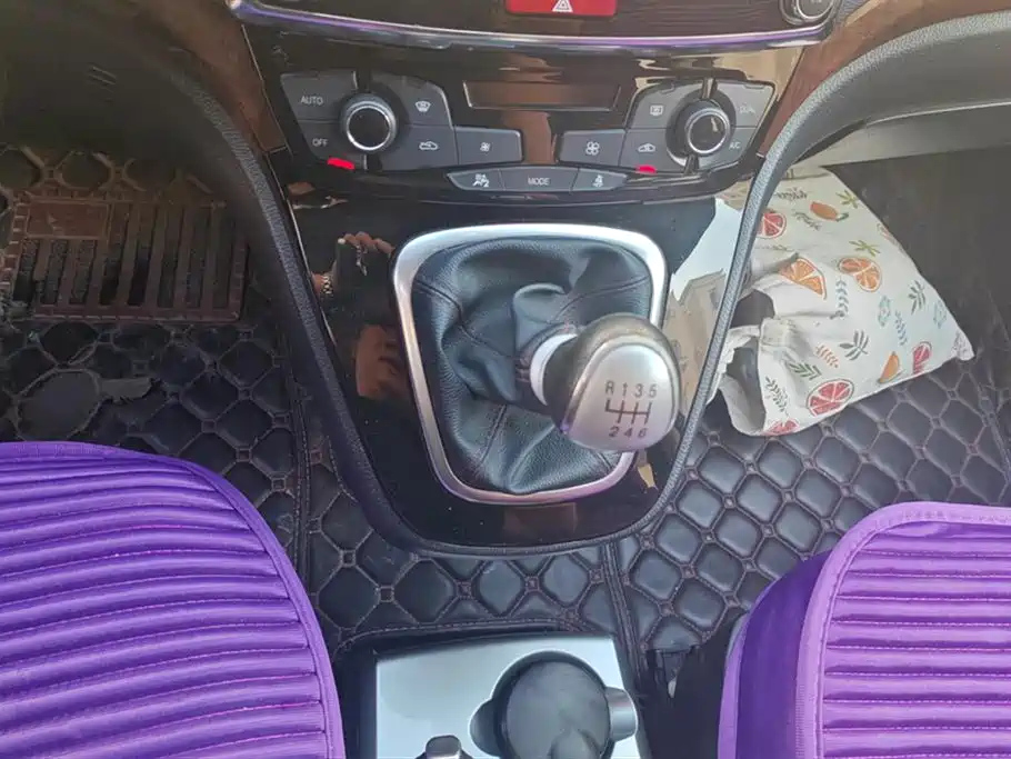 HAVAL H6 2015