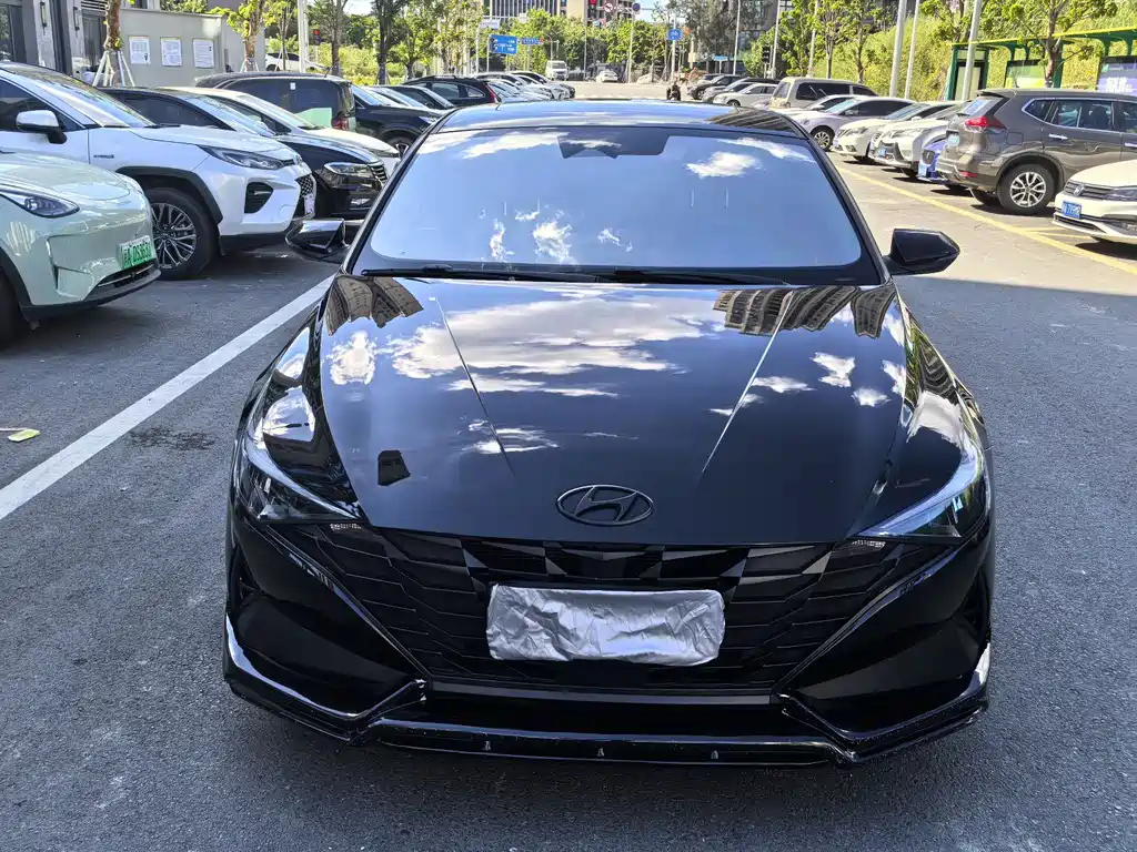 HYUNDAI ELANTRA 2022