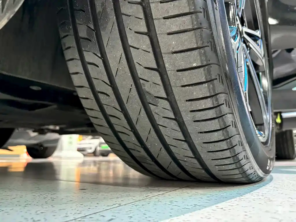 GEELY GALAXY GALAXY L7 2023