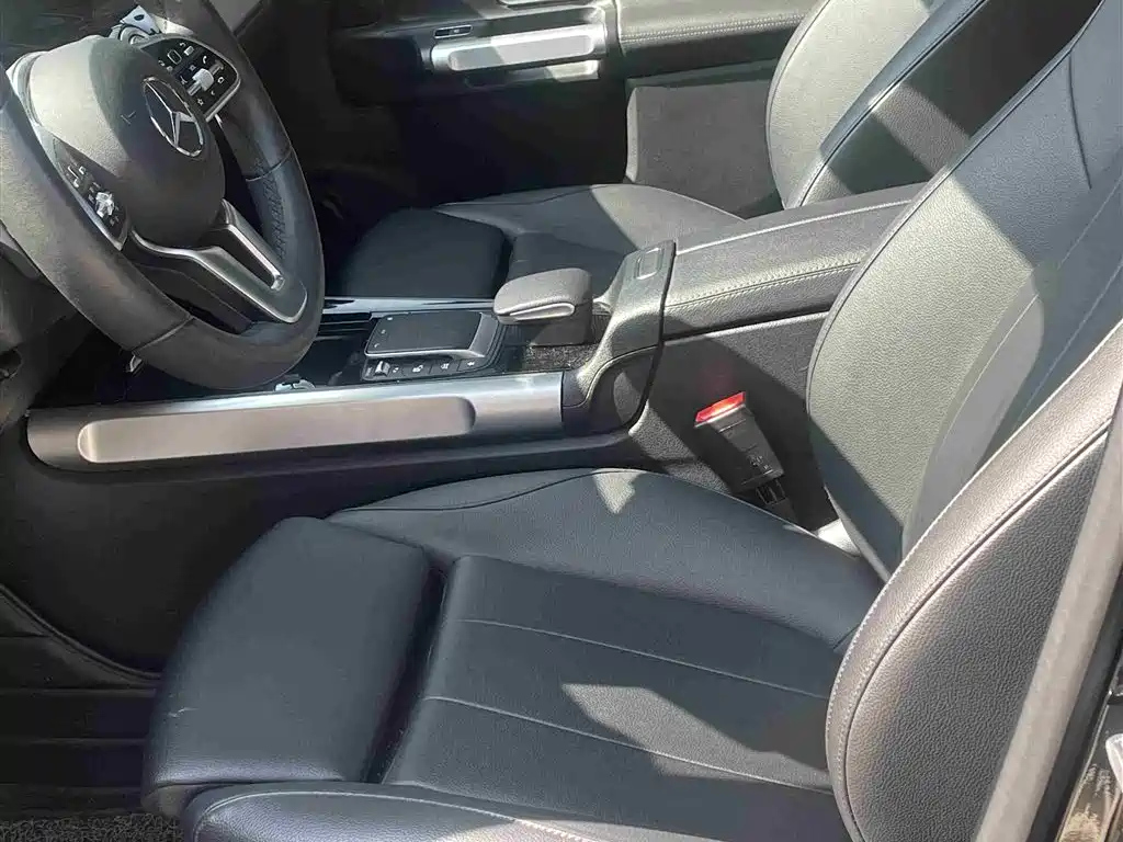 MERCEDES BENZ GLB 2022