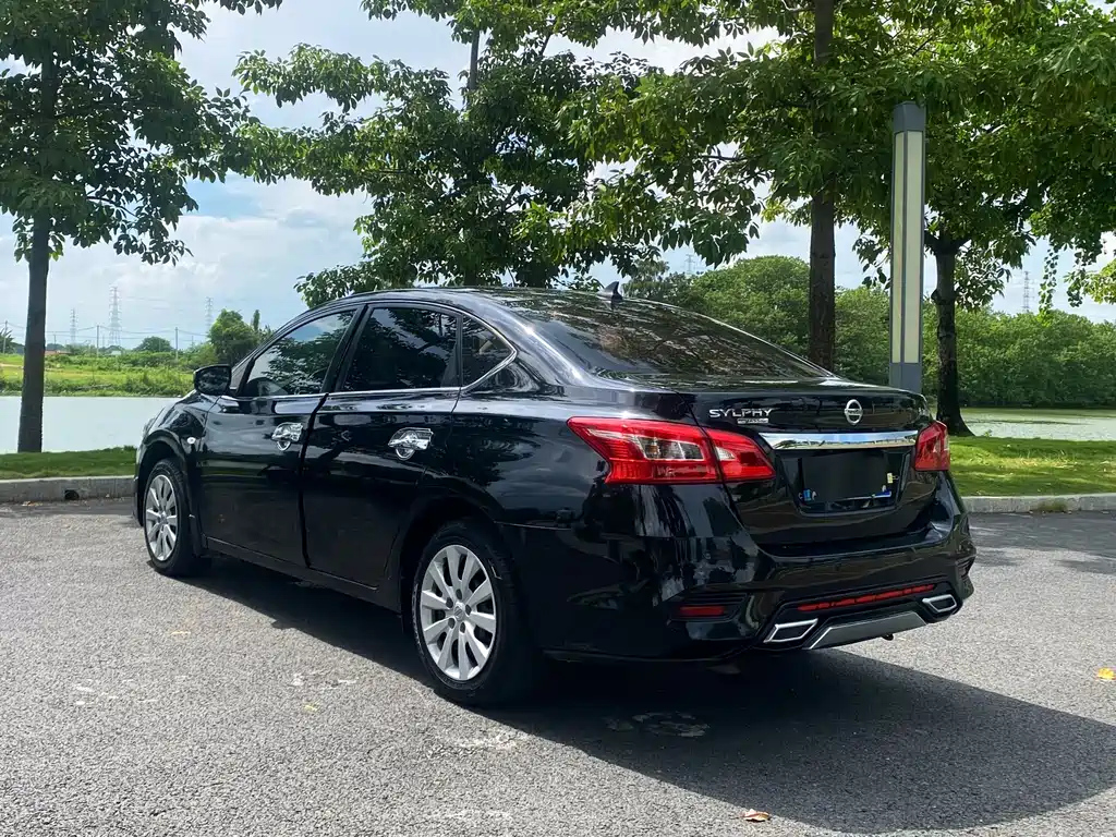NISSAN SYLPHY 2021