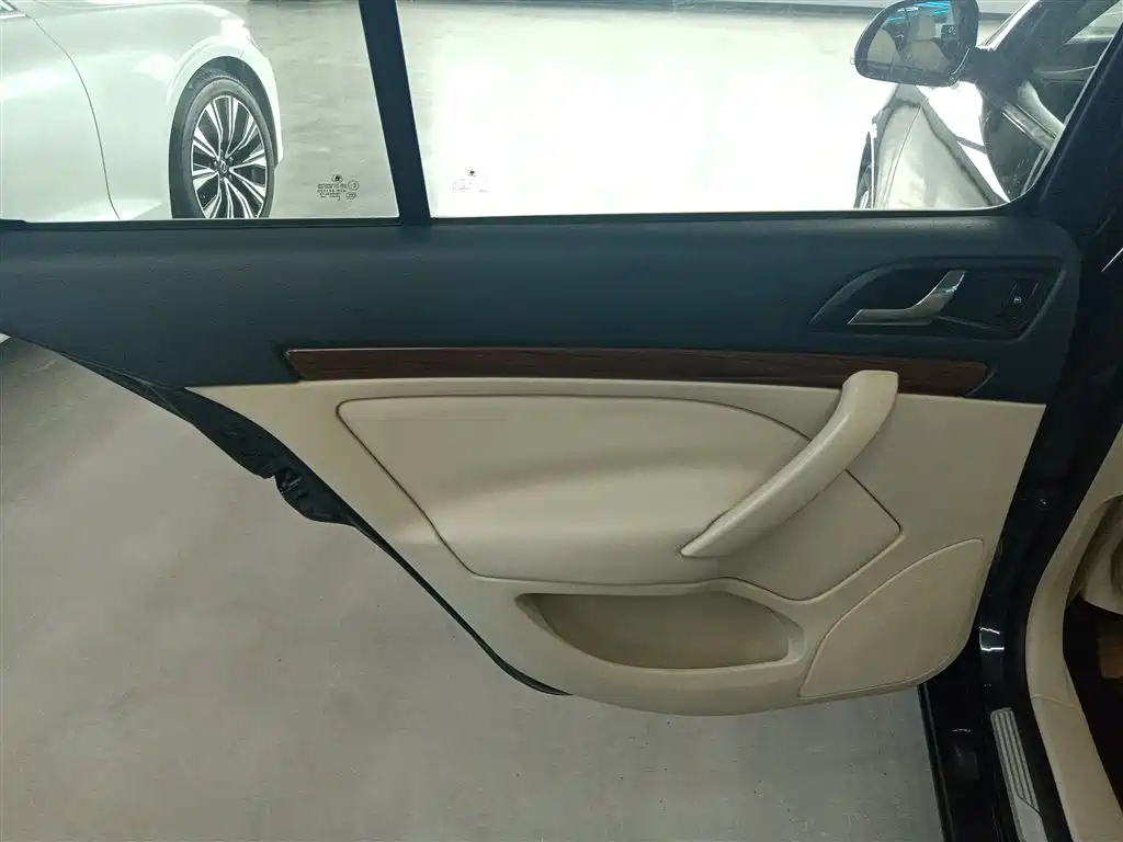 SKODA OCTAVIA 2014