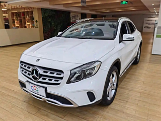 MERCEDES BENZ GLA
