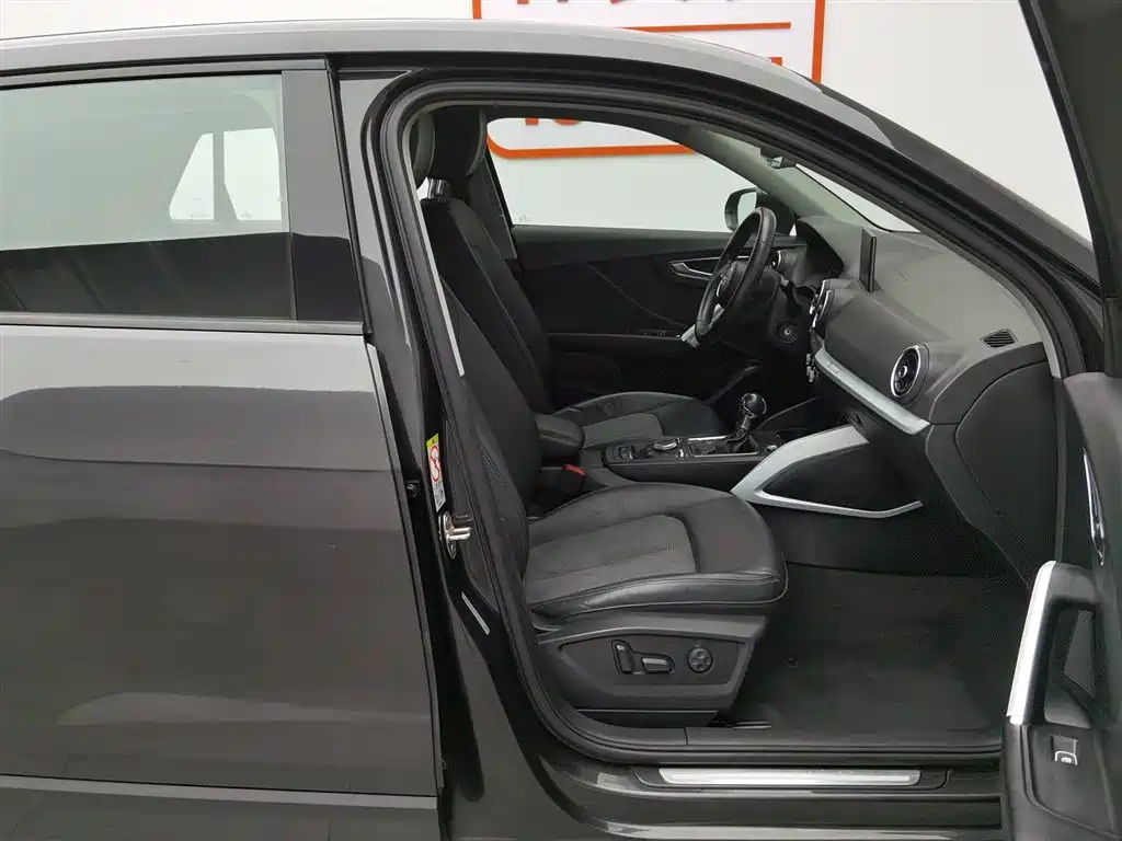 AUDI Q2L 2019