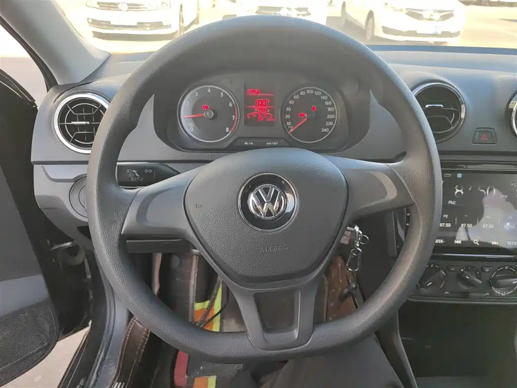 VOLKSWAGEN JETTA 2019