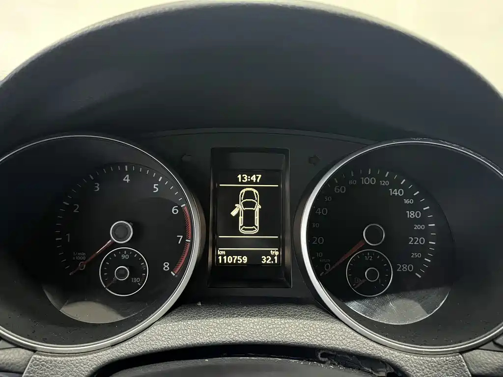 VOLKSWAGEN GOLF GTI 2012