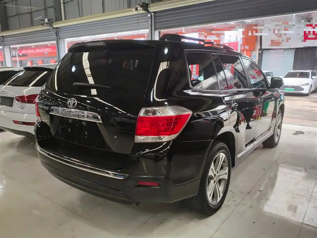 TOYOTA HIGHLANDER 2012