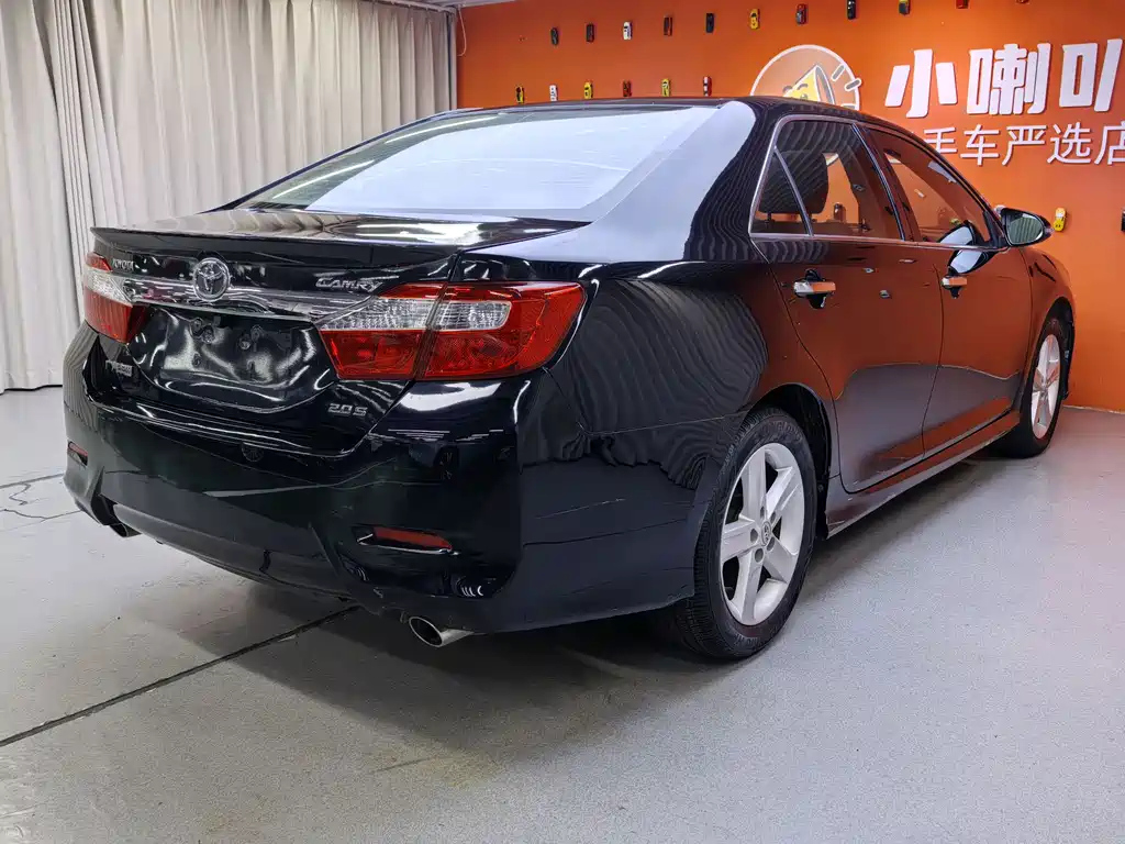 TOYOTA CAMRY 2012