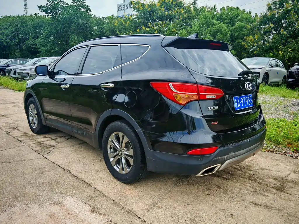 HYUNDAI SANTAFE 2013