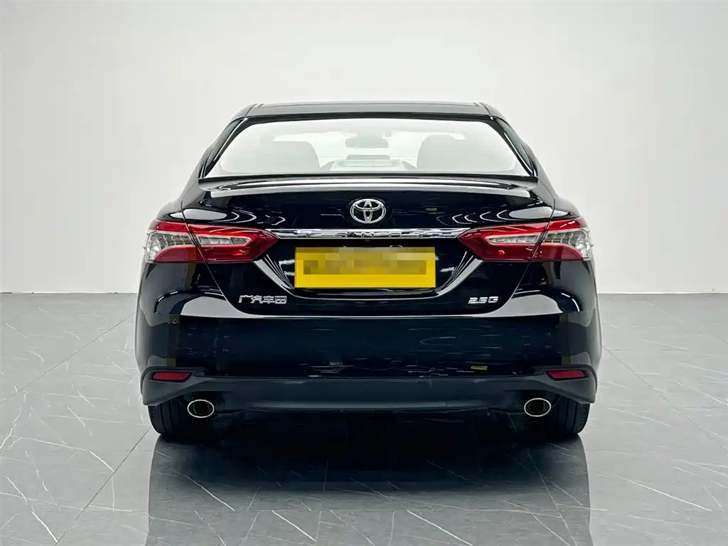 TOYOTA CAMRY 2020