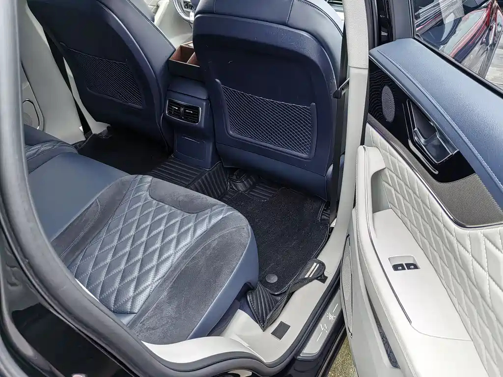 HONGQI HS5 2019