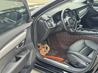 VOLVO S90 2018 YEAR T4 EDITION 2018