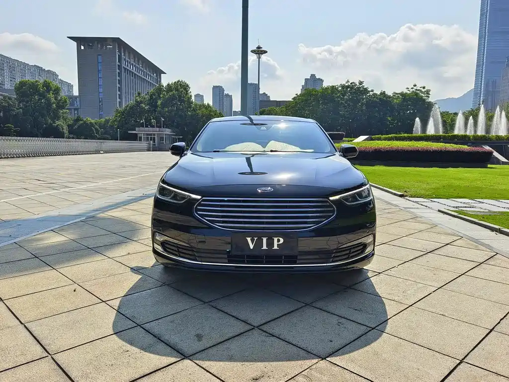 FORD TAURUS 2019