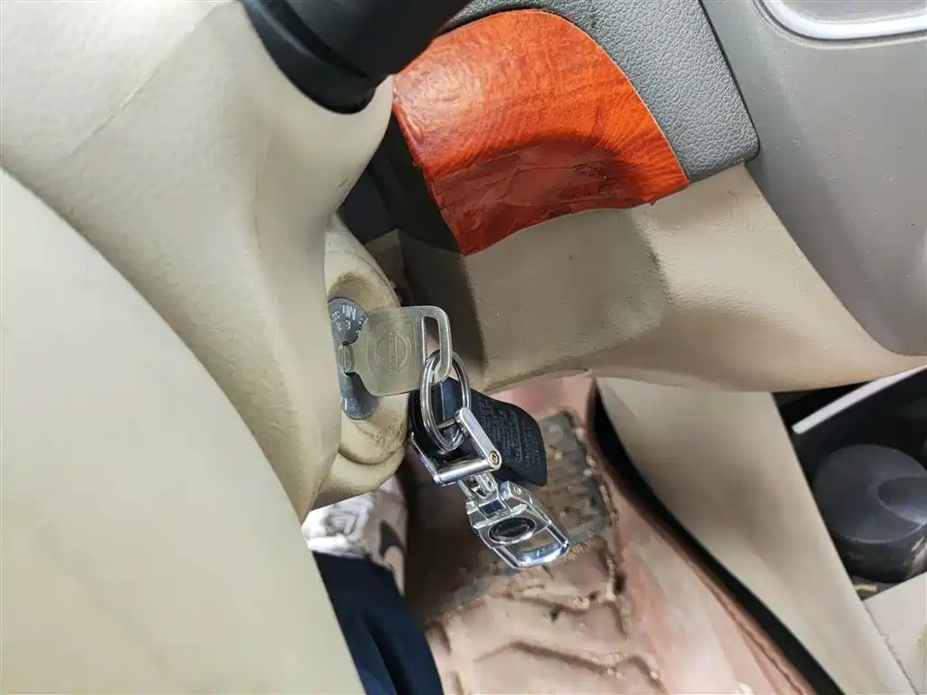NISSAN SYLPHY 2015
