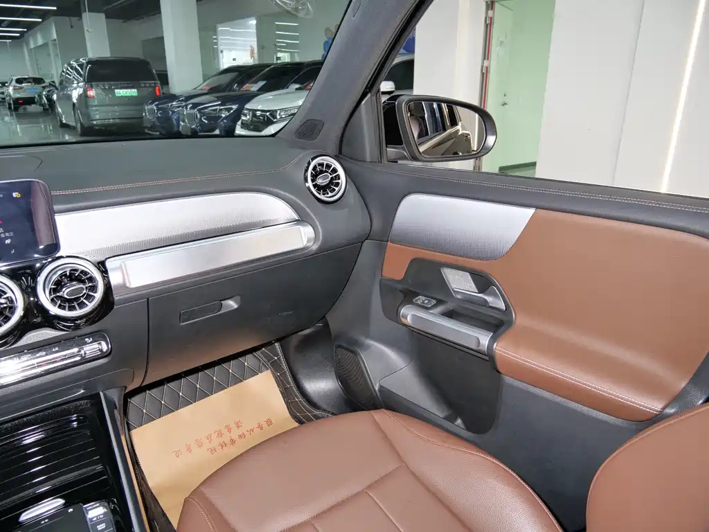 MERCEDES BENZ GLB 2022